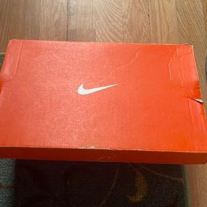 Nile shoes no shoe lace